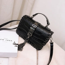 Load image into Gallery viewer, Louis Brand Tassel Fashion Women Bag Leather Handbags Shoulder Bag Small Flap Crossbody Bags for Women 2019 Messenger Bags Purse