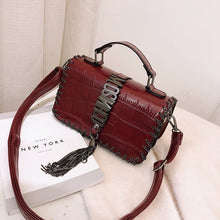 Load image into Gallery viewer, Louis Brand Tassel Fashion Women Bag Leather Handbags Shoulder Bag Small Flap Crossbody Bags for Women 2019 Messenger Bags Purse